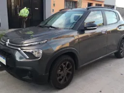 Frente do Citroën C3 Feel 2023 fabricado no Brasil